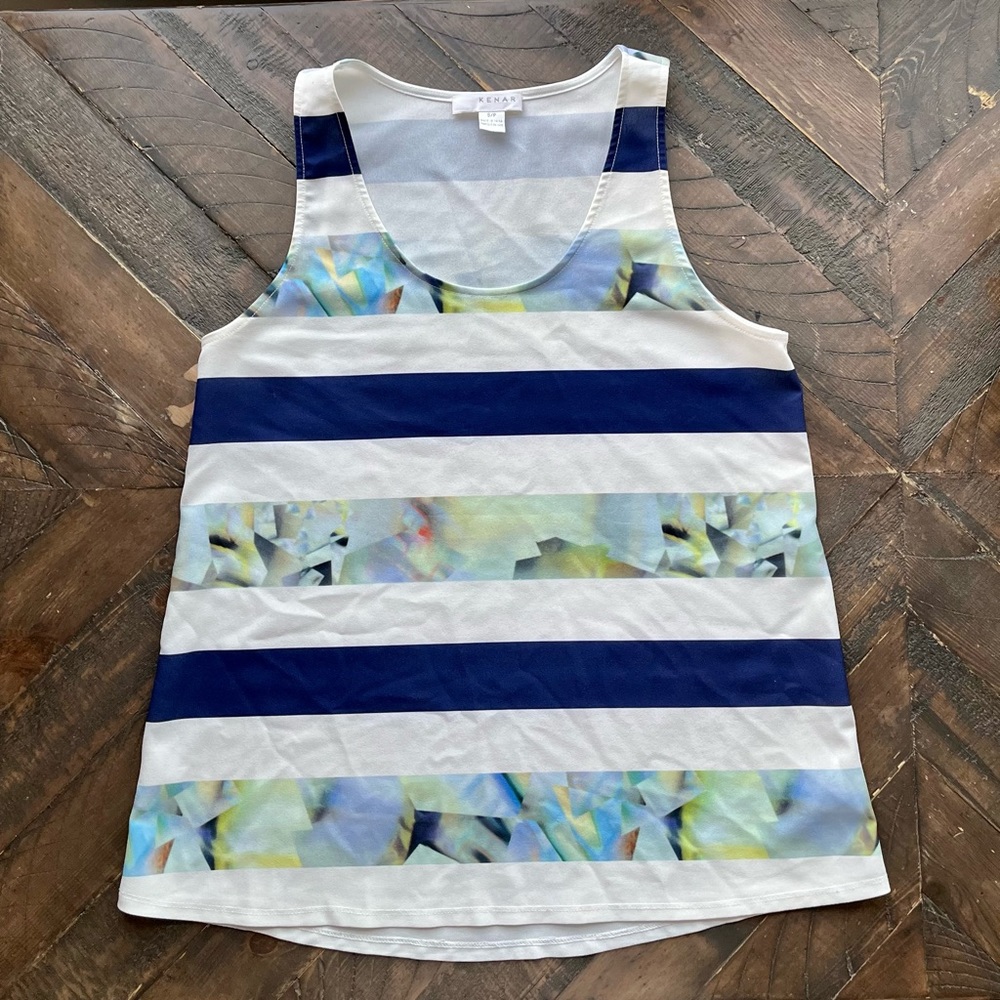 Kenar Sleeveless Blouse